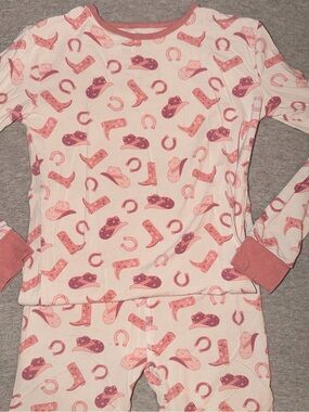 Sweet Bamboo Girls' Pink Cowboy Boots Print Pajama Set
